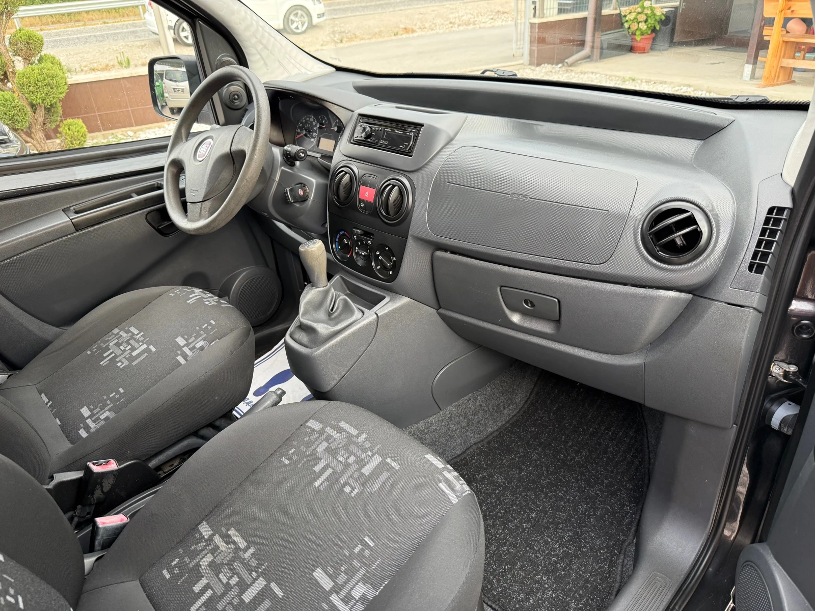 Fiat Fiorino 1.4 БЕНЗИН 73кс КЛИМАТИК - изображение 9