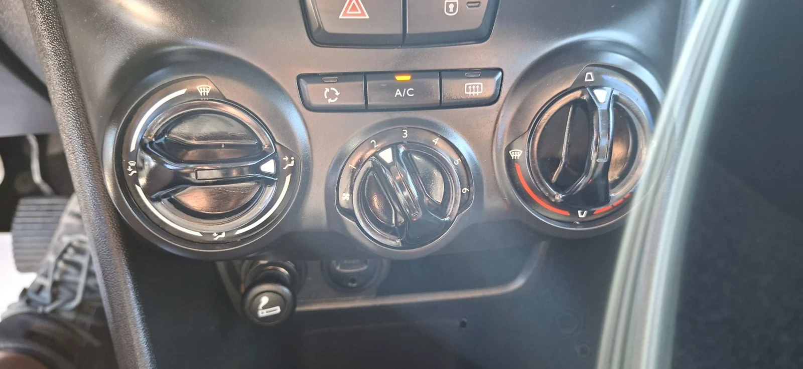 Peugeot 208 1, 4 БЕНЗИН/ГАЗ - изображение 10