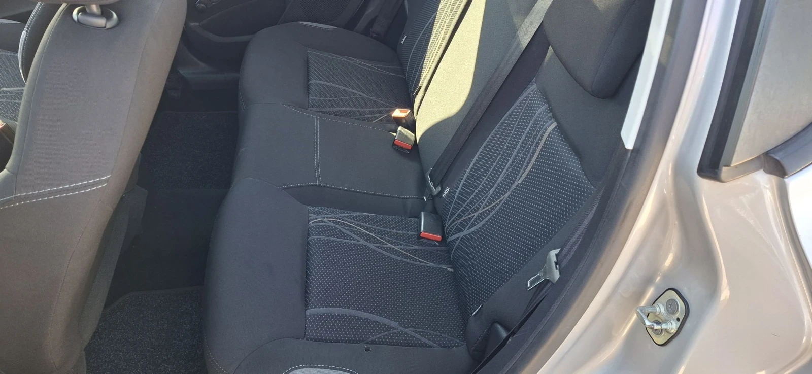 Peugeot 208 1, 4 БЕНЗИН/ГАЗ - изображение 5