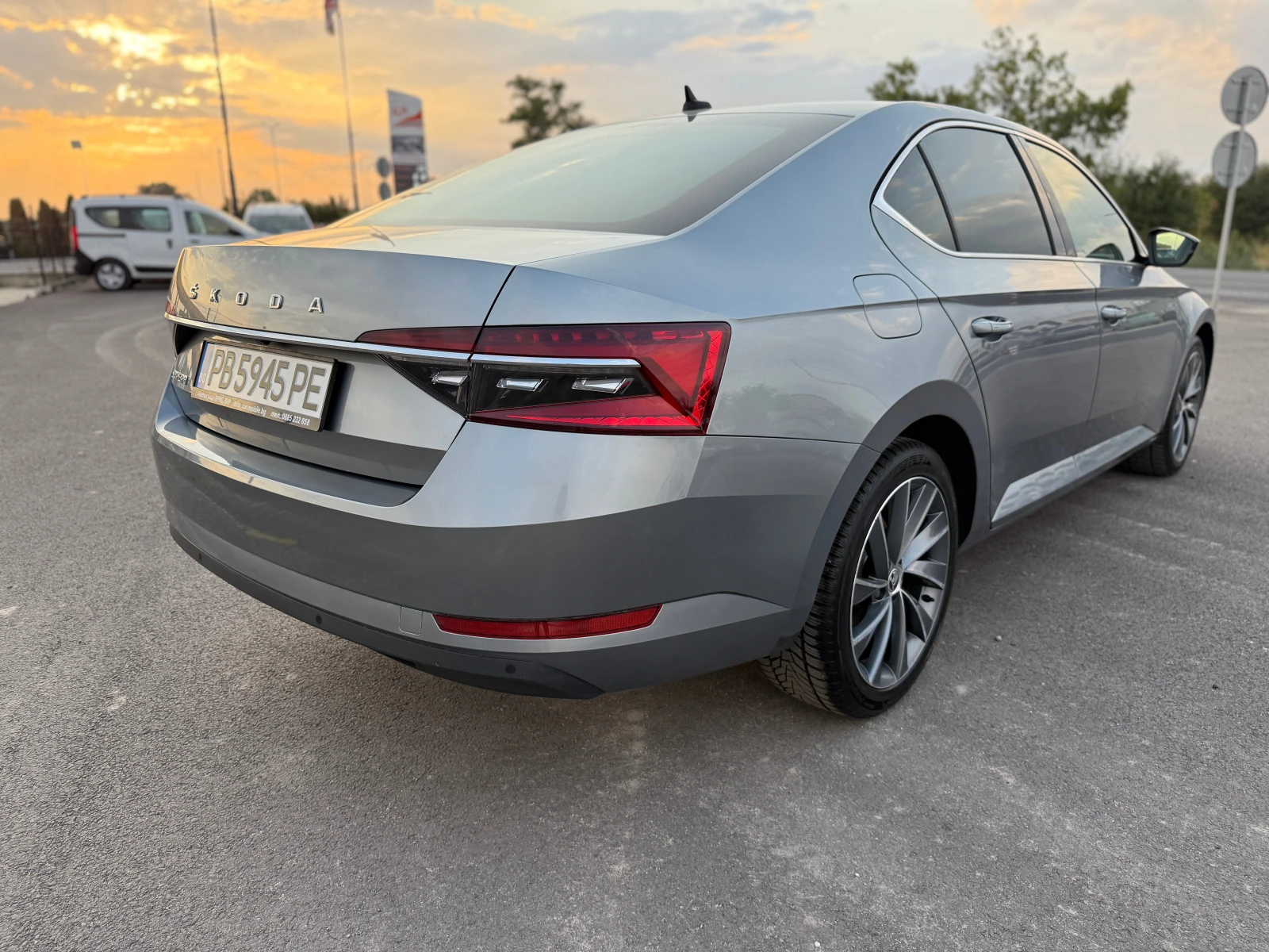 Skoda Superb ГАРАНЦИЯ , DIGITAL , 2.0 A/T - изображение 5