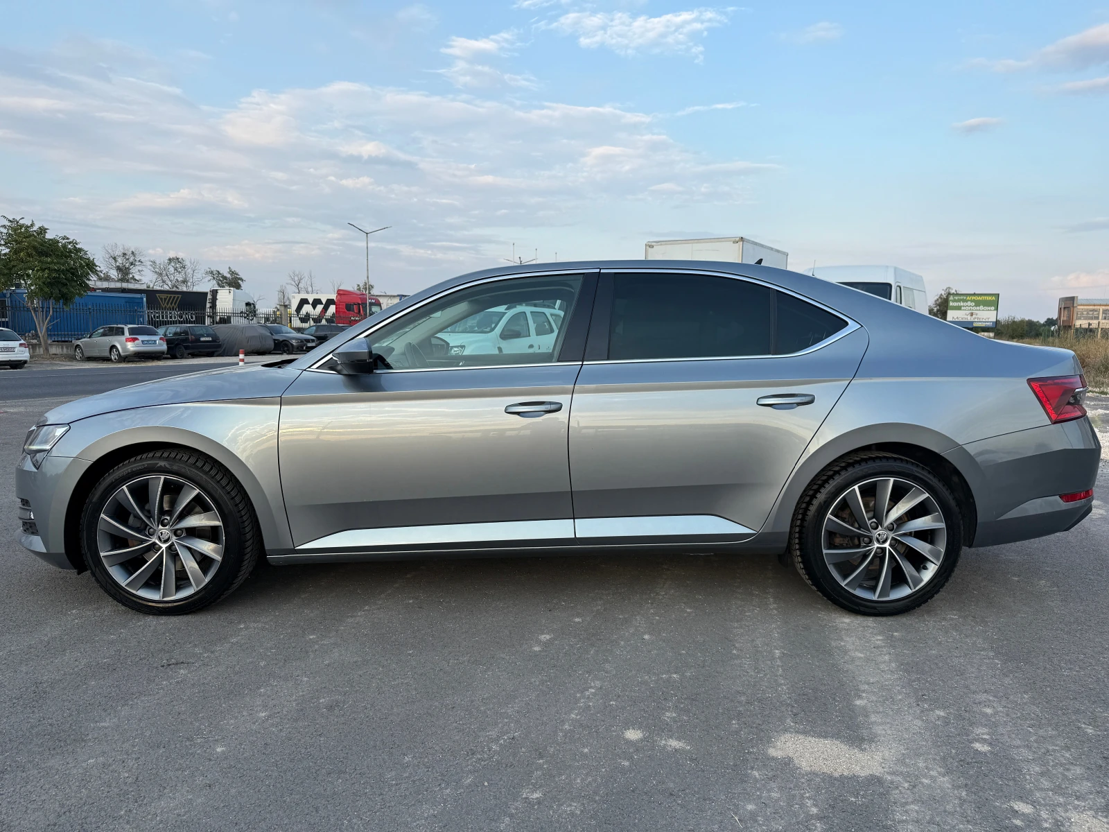 Skoda Superb ГАРАНЦИЯ , DIGITAL , 2.0 A/T - изображение 2