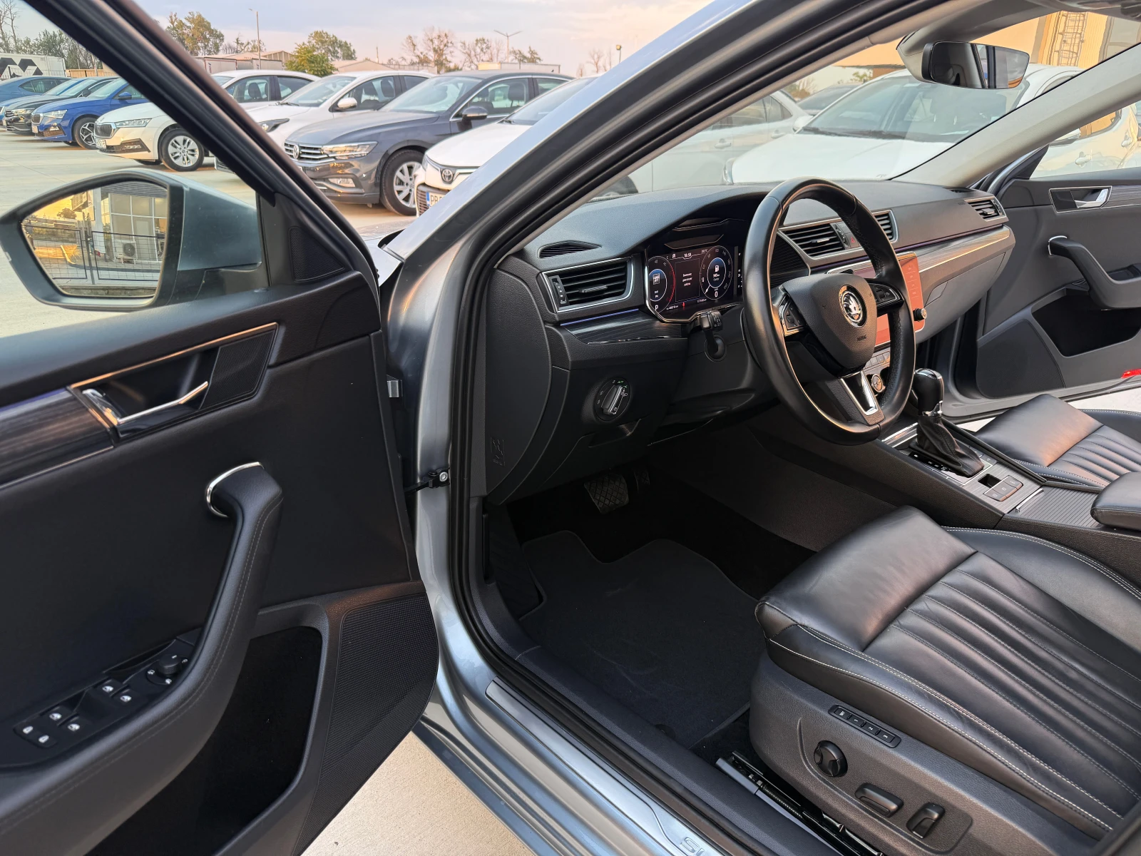 Skoda Superb ГАРАНЦИЯ , DIGITAL , 2.0 A/T - изображение 9