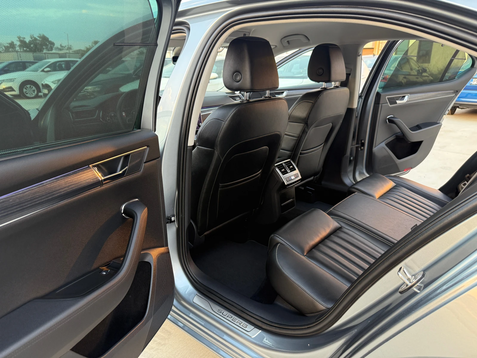 Skoda Superb ГАРАНЦИЯ , DIGITAL , 2.0 A/T - изображение 10