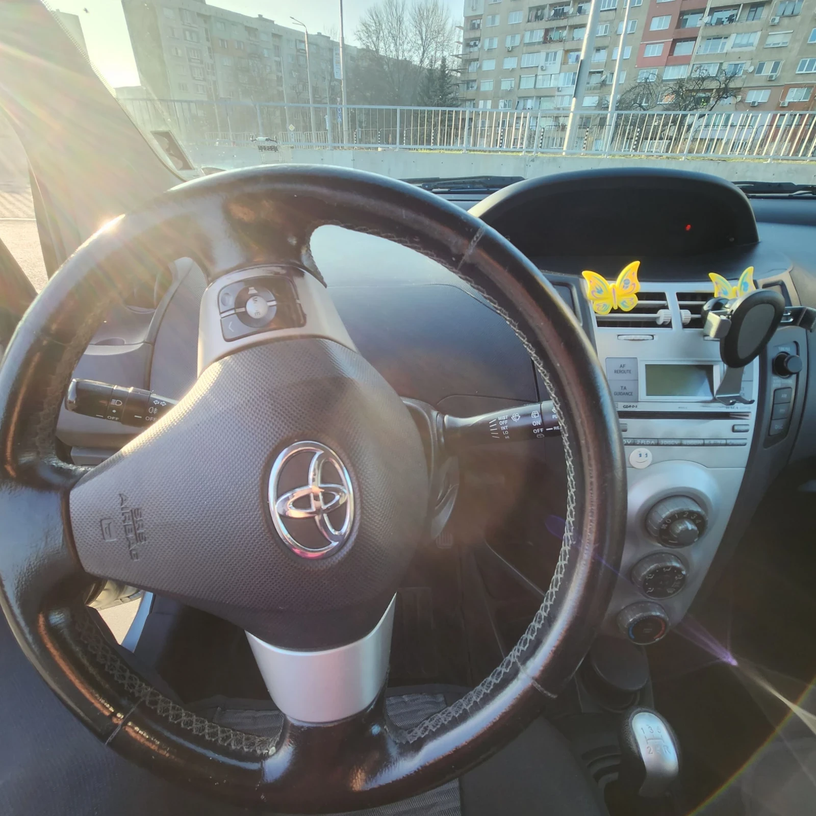 Toyota Yaris  - изображение 7