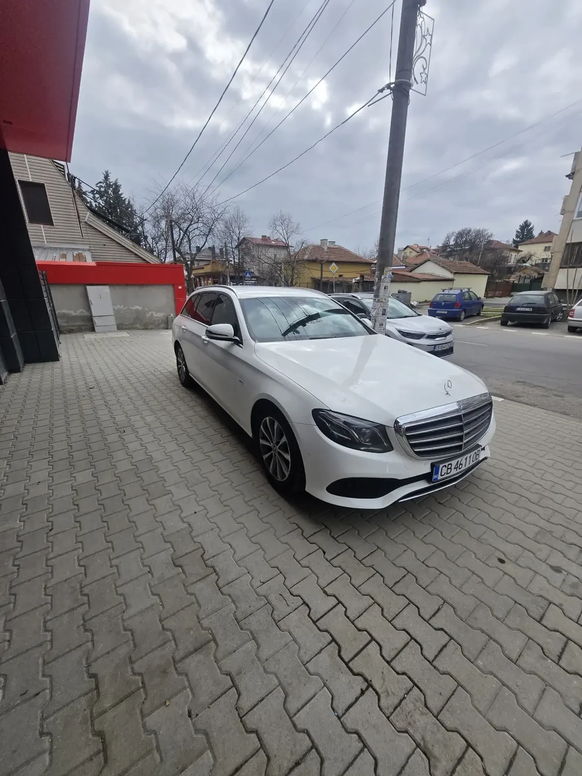 Mercedes-Benz E 220 194к.с 2020г. Топ Топ топ. , снимка 2 - Автомобили и джипове - 53903435