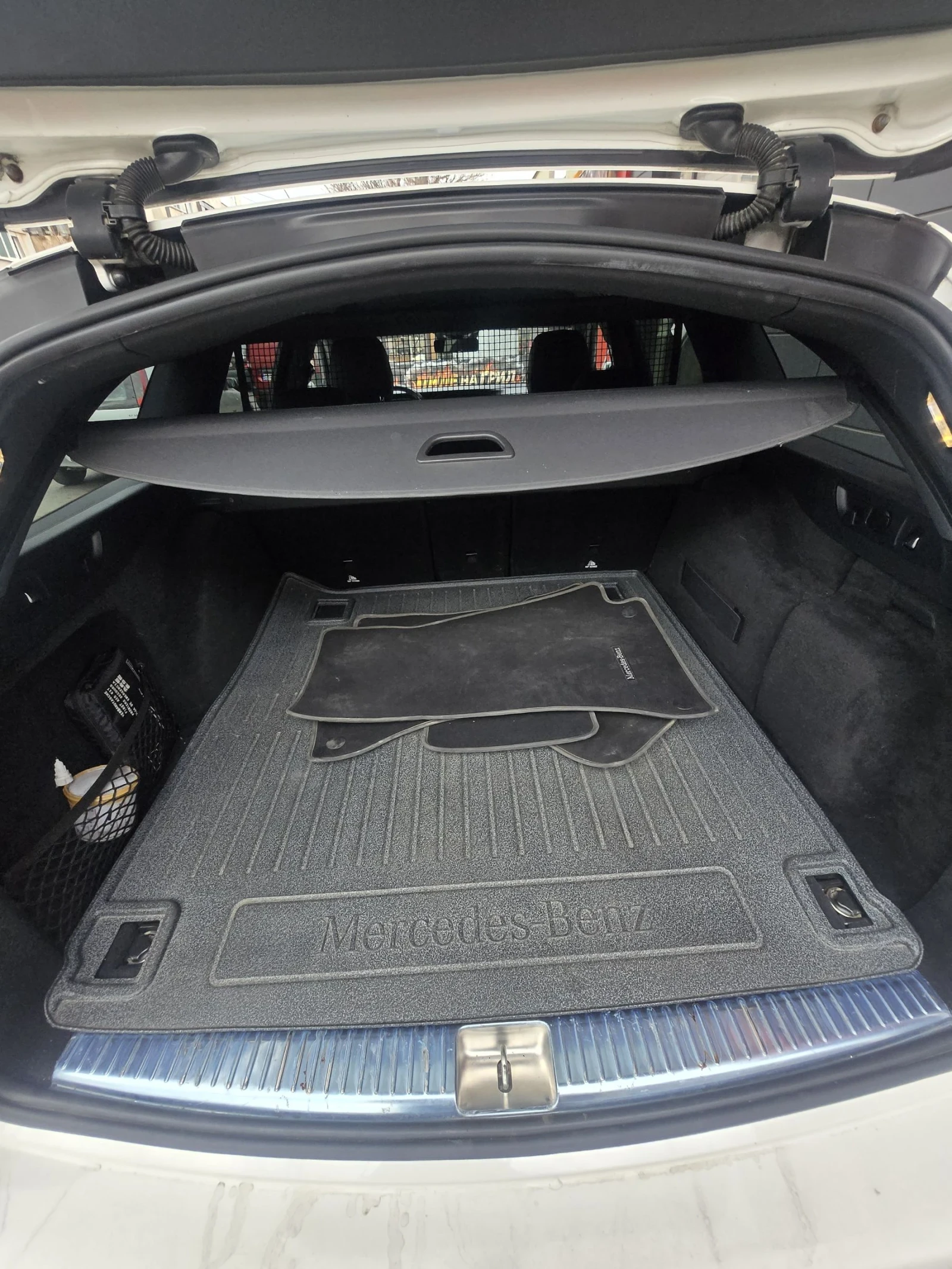 Mercedes-Benz E 220 194к.с 2020г. Топ Топ топ. , снимка 17 - Автомобили и джипове - 53903435