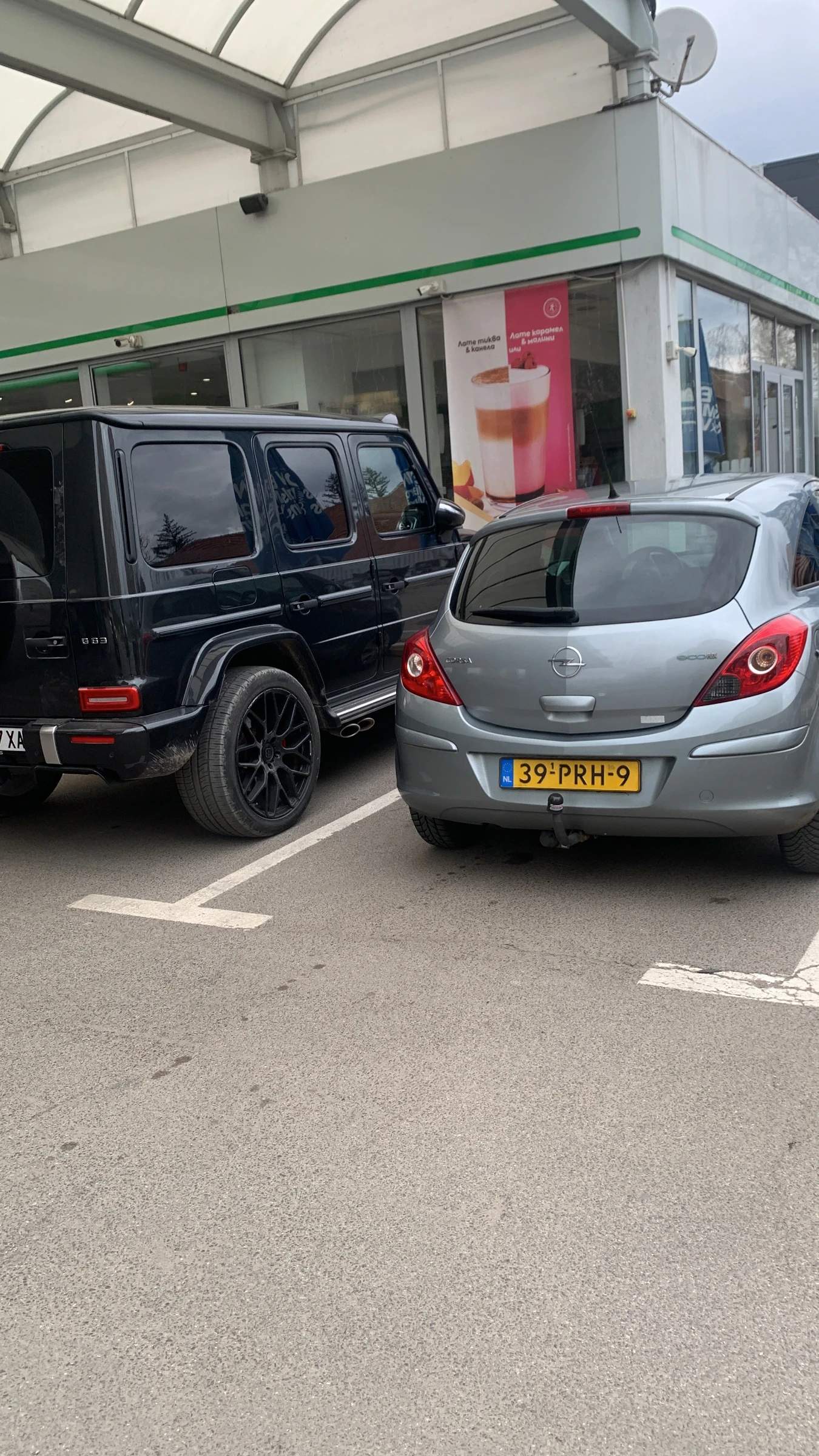 Opel Corsa 1.3 Дизел , снимка 2 - Автомобили и джипове - 54159796