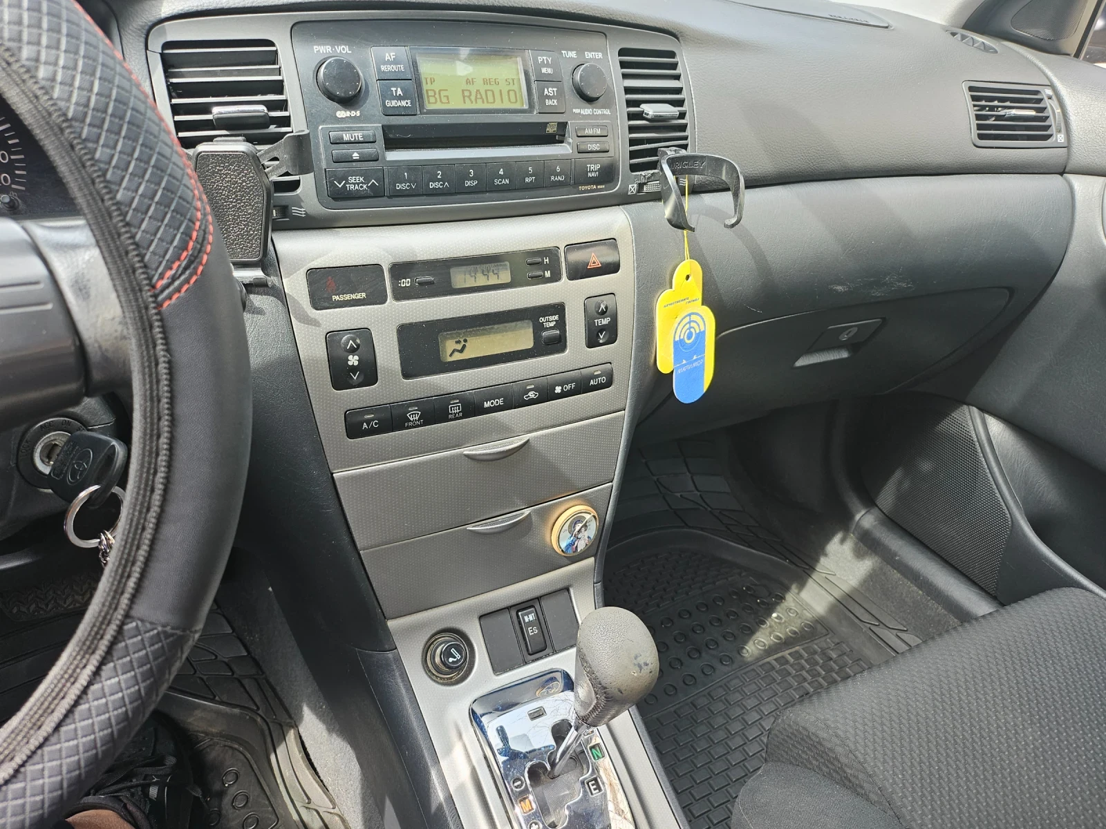 Toyota Corolla 1.4 D4D, снимка 4 - Автомобили и джипове - 54314997