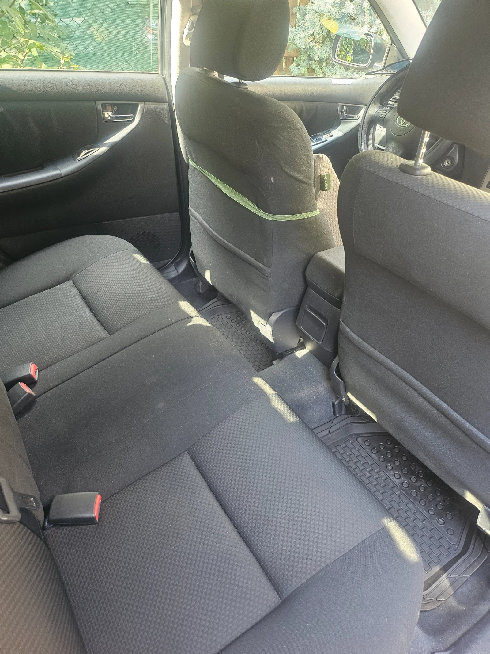 Toyota Corolla 1.4 D4D, снимка 6 - Автомобили и джипове - 54314997