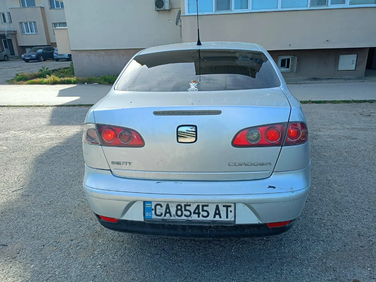 Seat Cordoba 1.4, снимка 3 - Автомобили и джипове - 54348105