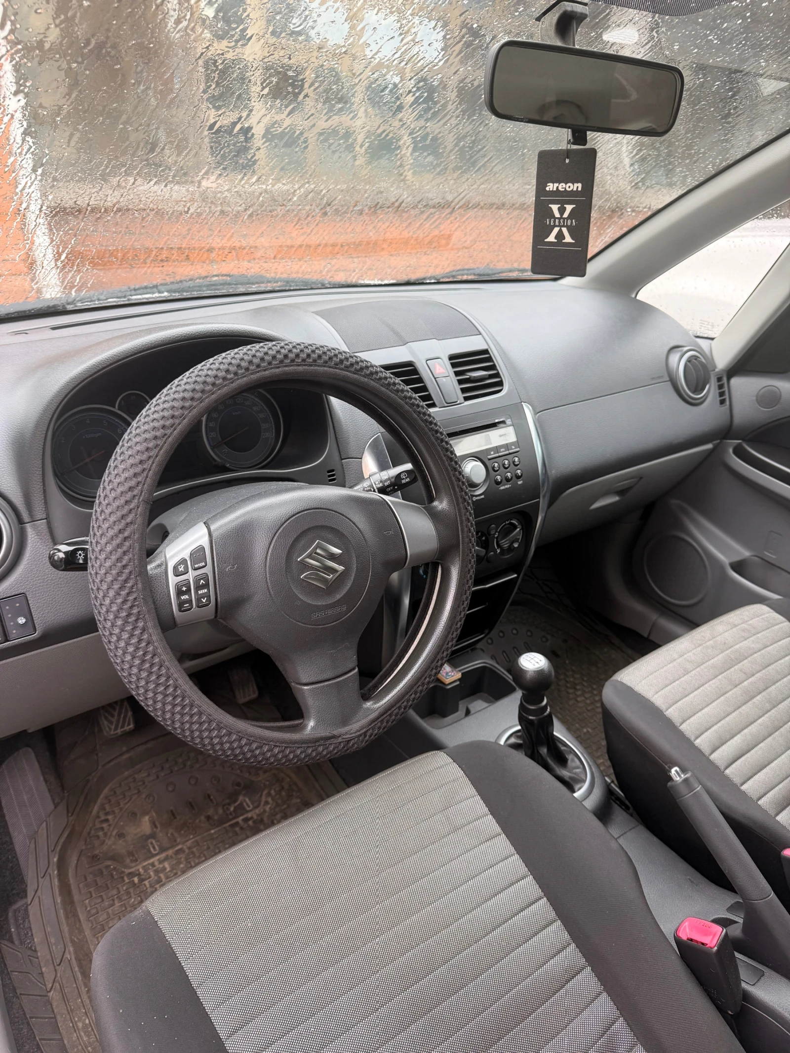 Suzuki SX4 1.6, снимка 9 - Автомобили и джипове - 54494485