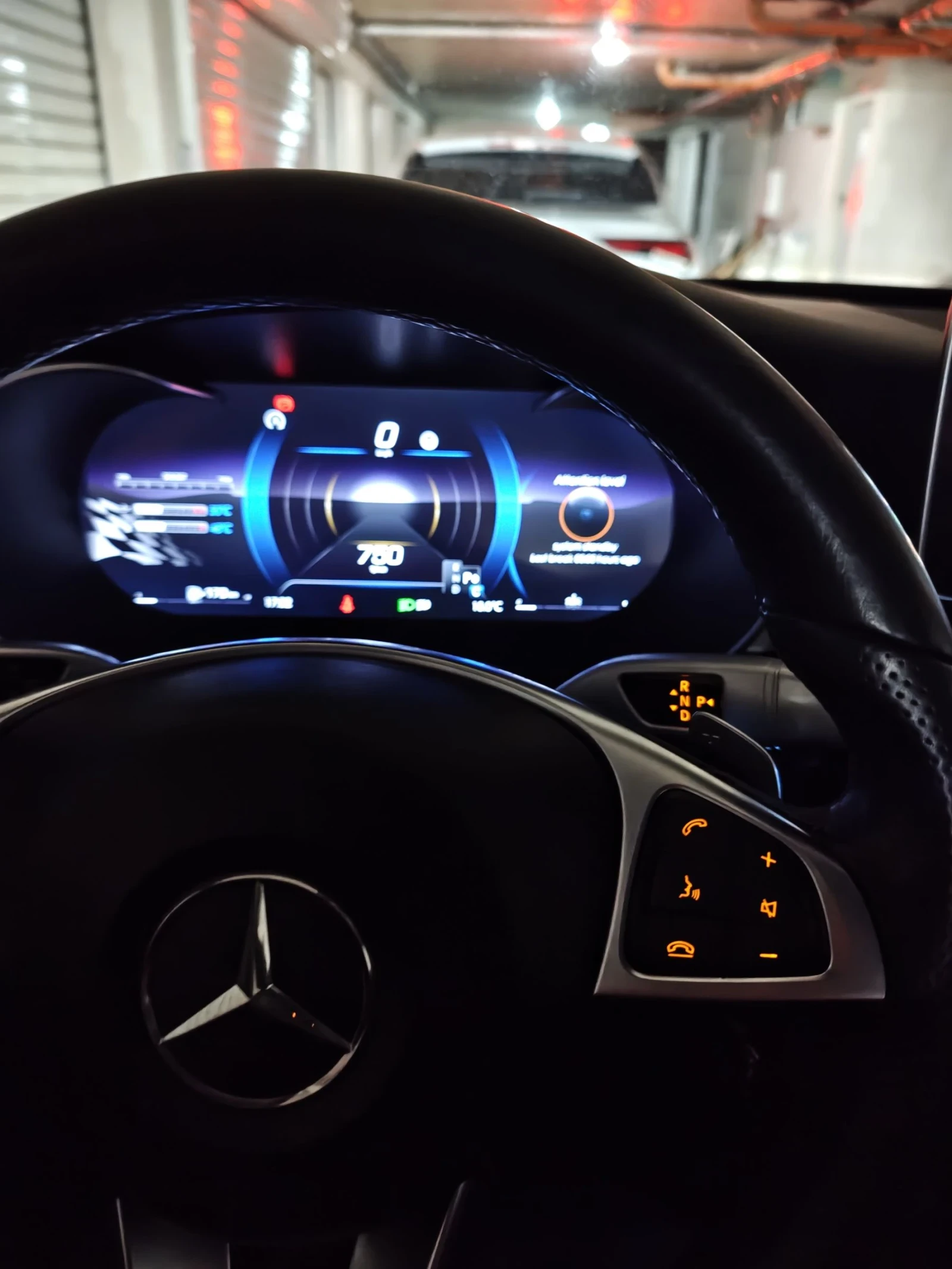 Mercedes-Benz C 220, снимка 6 - Автомобили и джипове - 54586559