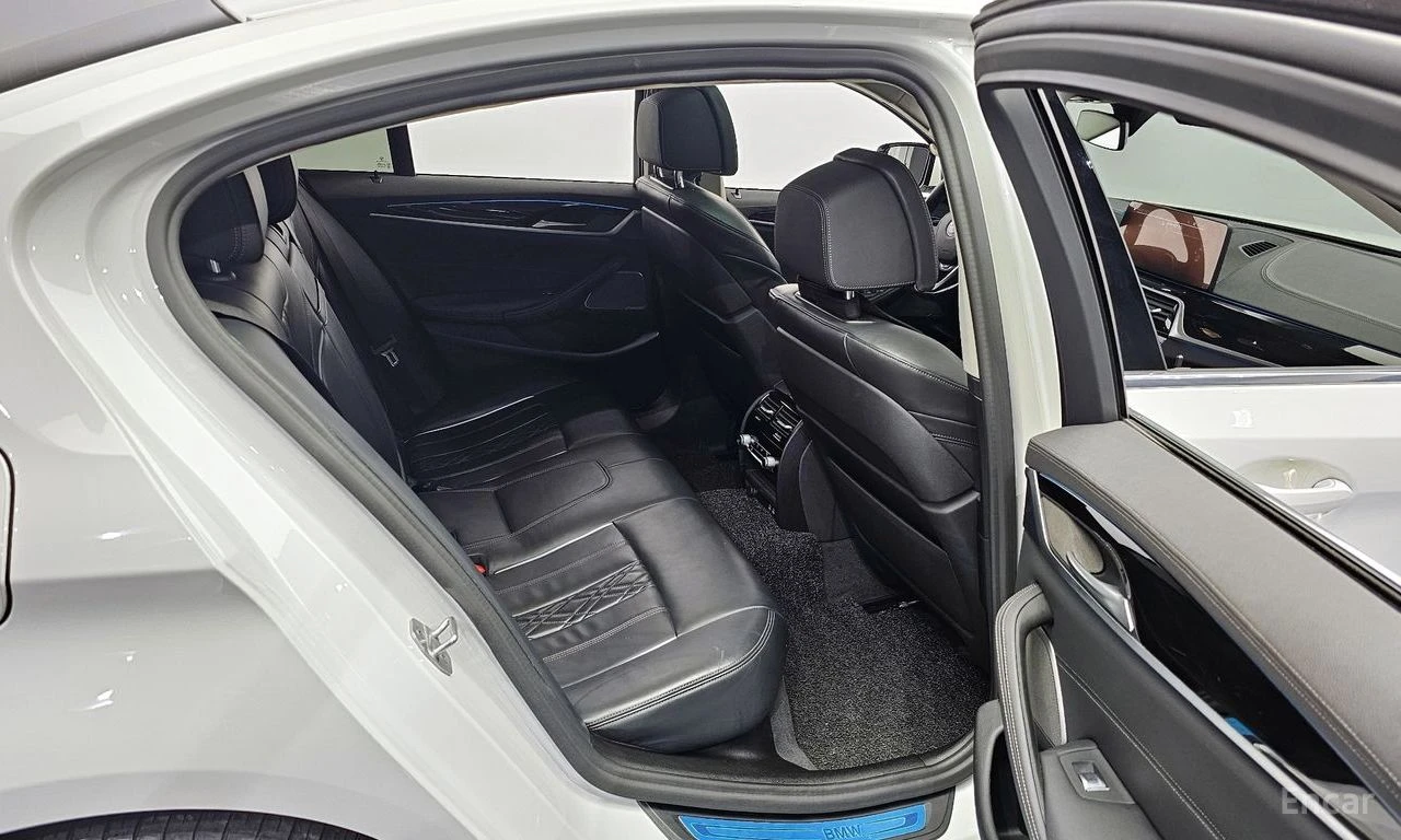BMW 530E HYBRID* LUXURY* �������* ���������* LANE* ASSIST*  | Mobile.bg � ����������� 15
