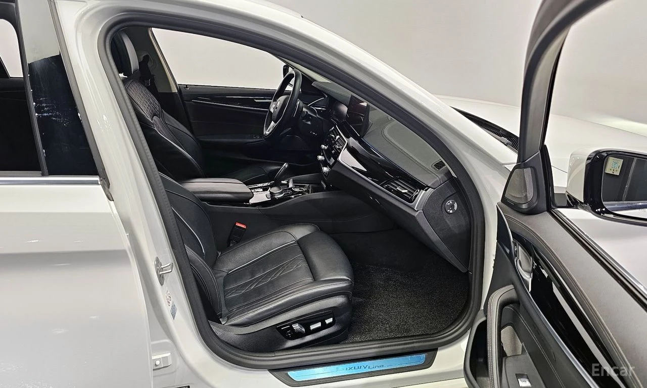 BMW 530E HYBRID* LUXURY* �������* ���������* LANE* ASSIST*  | Mobile.bg � ����������� 14