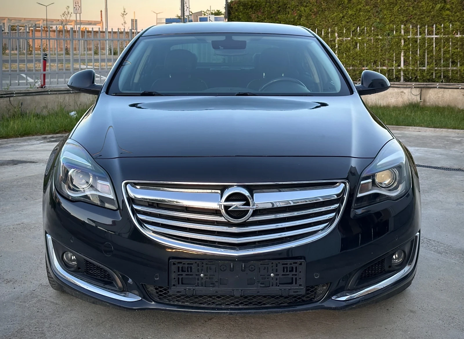 Opel Insignia 2.0 CDTI* FACE* DIGITAL* Серв.история, снимка 3 - Автомобили и джипове - 54715251
