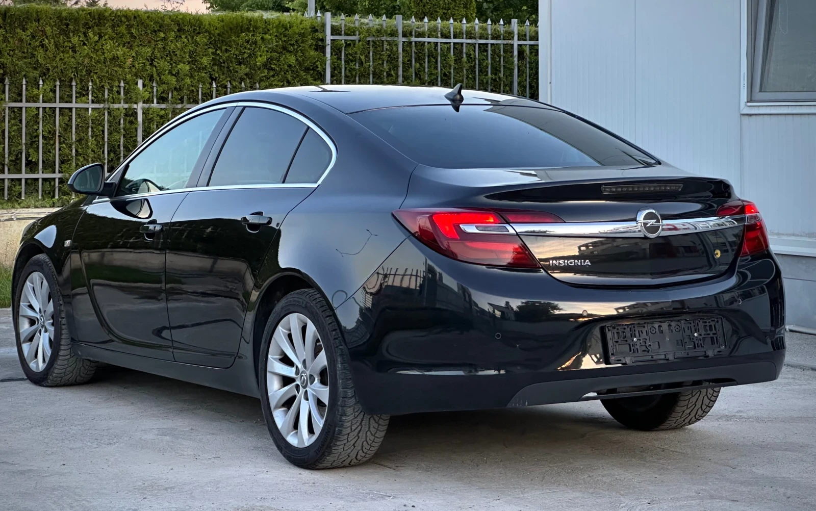 Opel Insignia 2.0 CDTI* FACE* DIGITAL* Серв.история, снимка 5 - Автомобили и джипове - 54715251