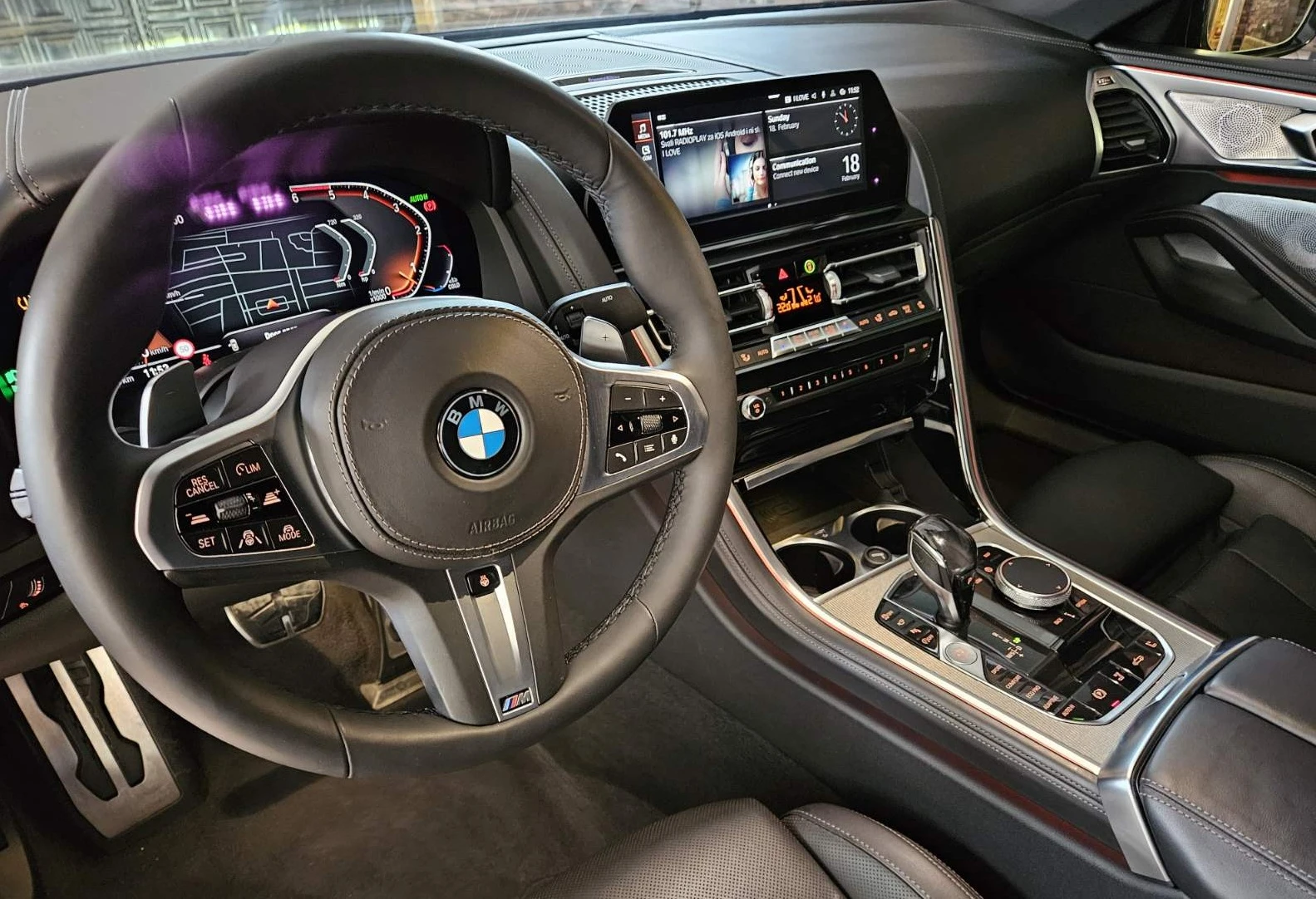 BMW 840 d Cabrio xDrive M-Paket, снимка 10 - Автомобили и джипове - 54899400