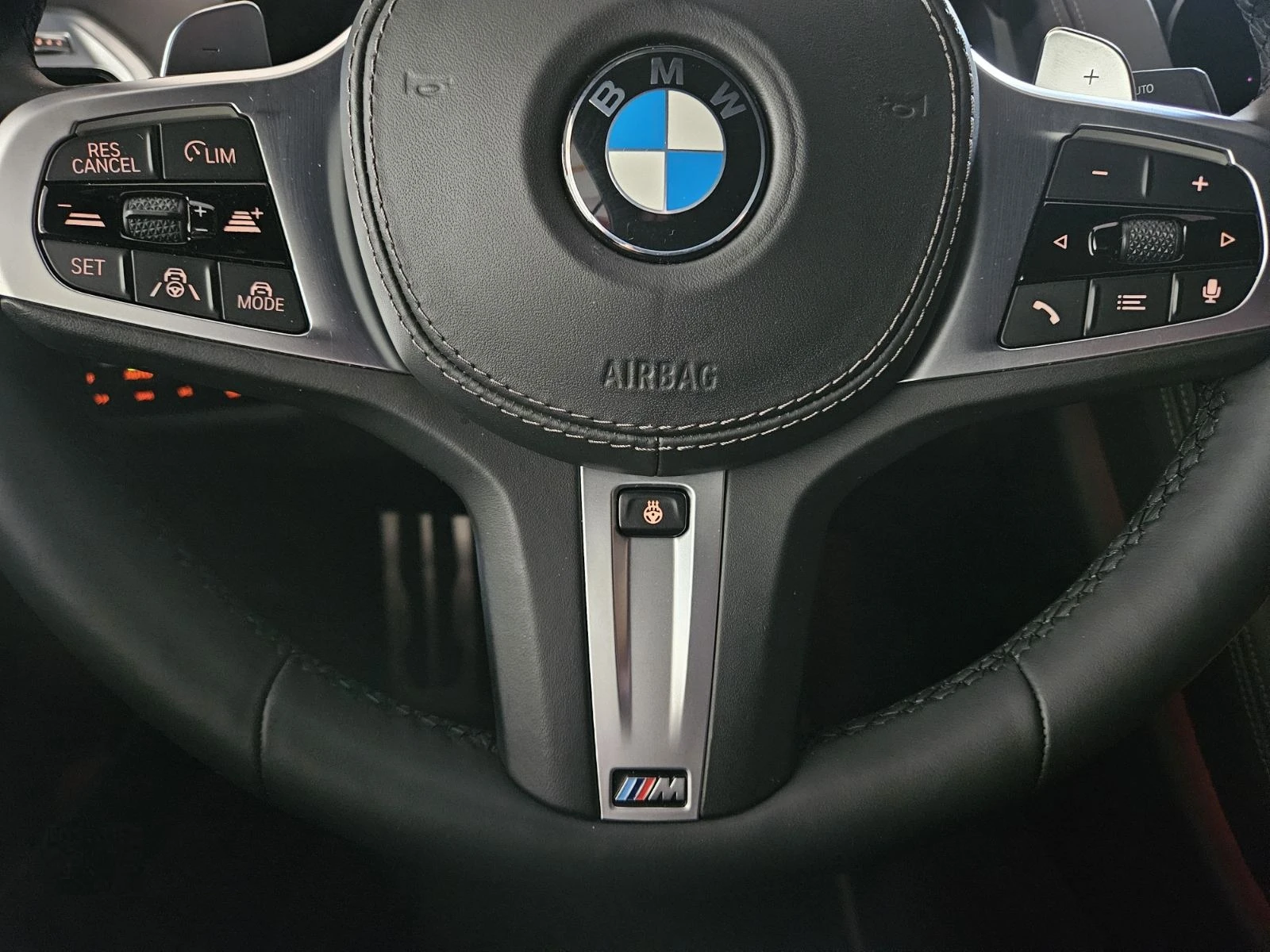 BMW 840 d Cabrio xDrive M-Paket, снимка 12 - Автомобили и джипове - 54899400
