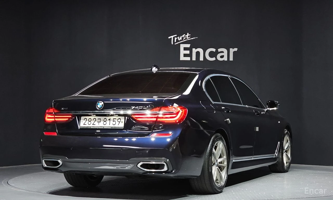 BMW 740 LI* XDRIVEM* SPORT* HARMON* KARDON* 3TV* ОБДУХВАНЕ, снимка 2 - Автомобили и джипове - 55467200