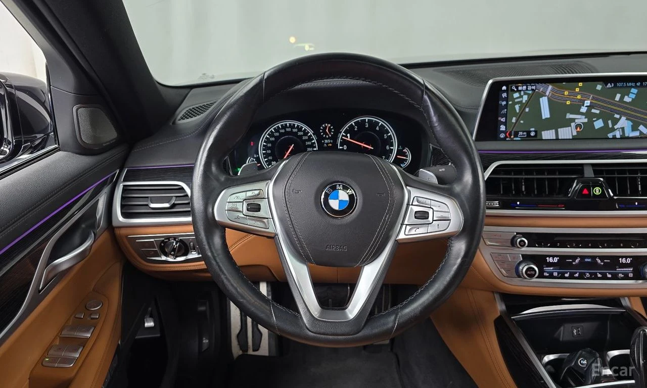 BMW 740 LI* XDRIVEM* SPORT* HARMON* KARDON* 3TV* ОБДУХВАНЕ, снимка 7 - Автомобили и джипове - 55467200