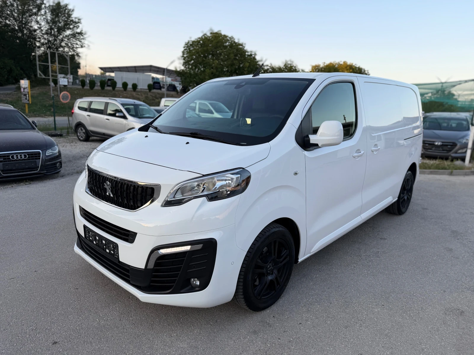 Peugeot Expert 2.0HDI 177kc Всички екстри + Швейцария+ 
