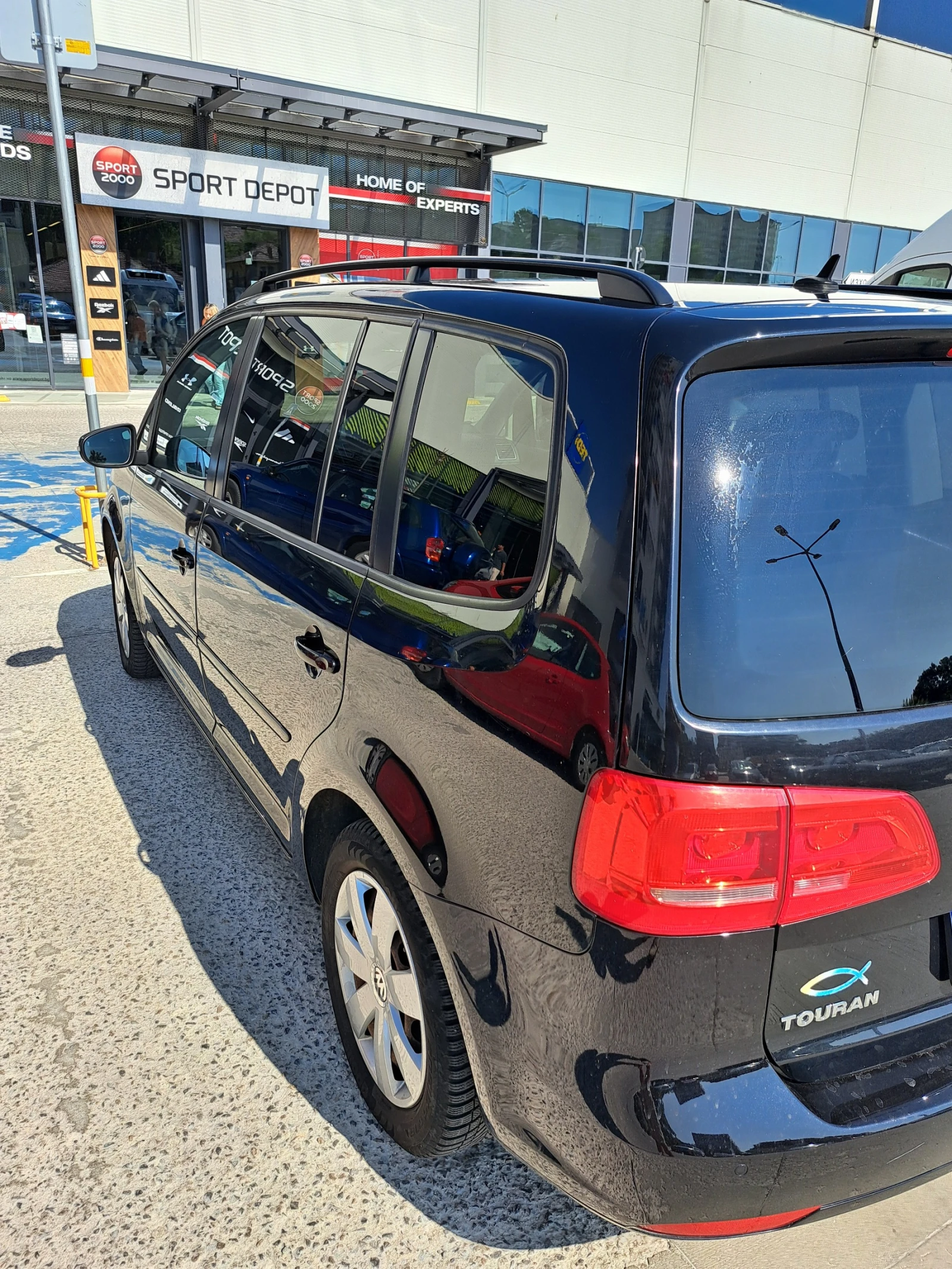 VW Touran, снимка 9 - Автомобили и джипове - 55610168