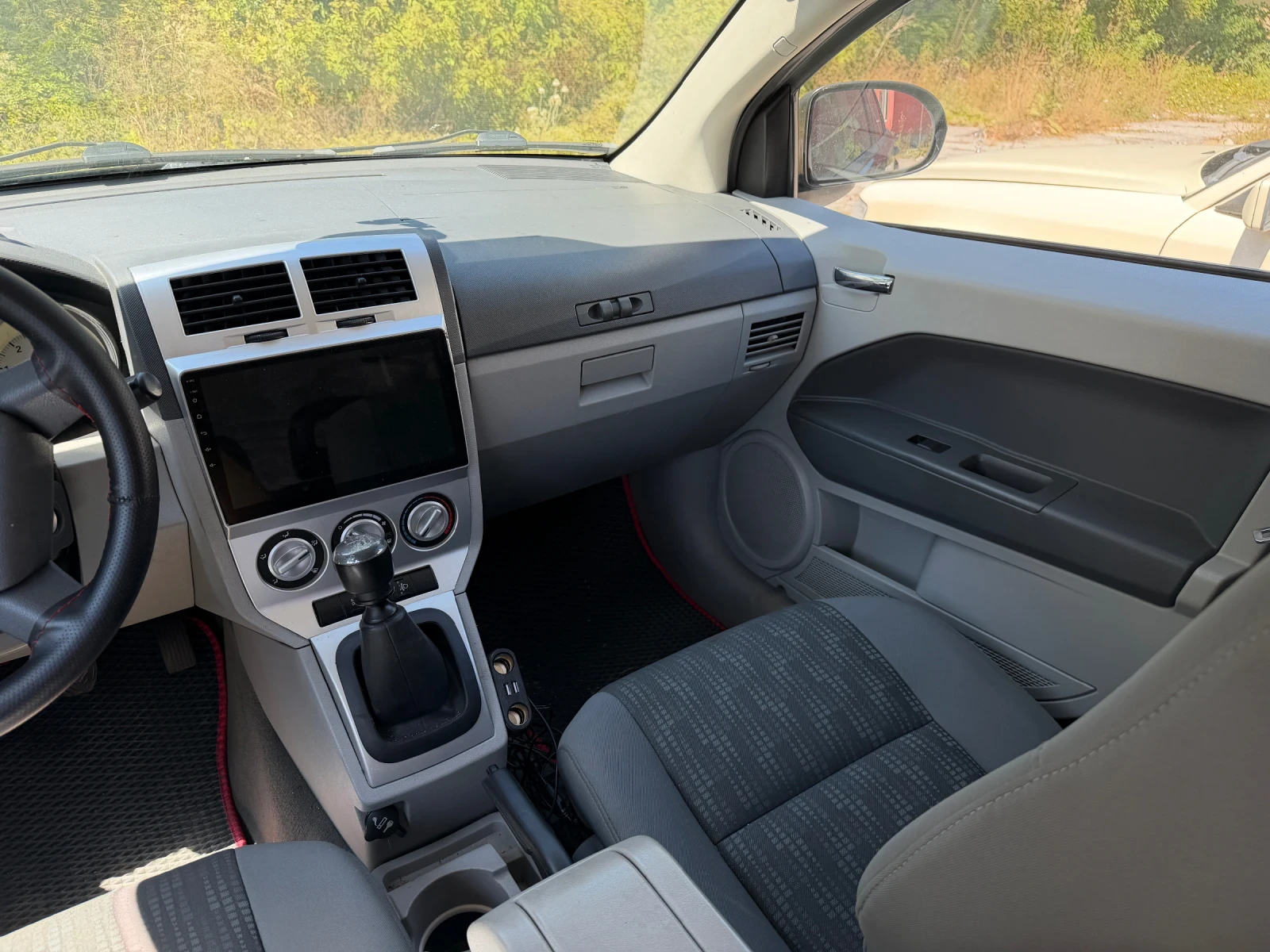Dodge Caliber 2.0 D TURBO / NAVI / TUV, снимка 7 - Автомобили и джипове - 55671615