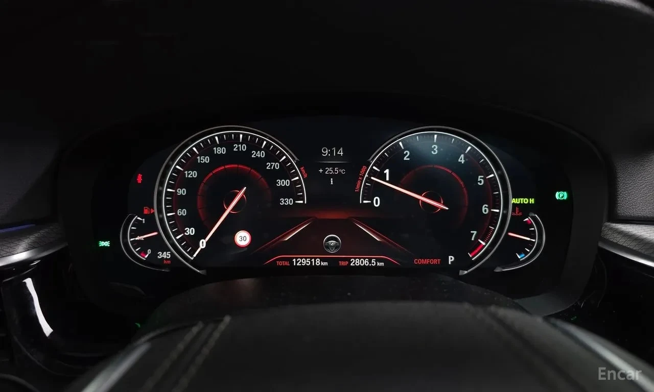 BMW 530 530i M Sport Обдухване , Дистроник , снимка 8 - Автомобили и джипове - 55900239
