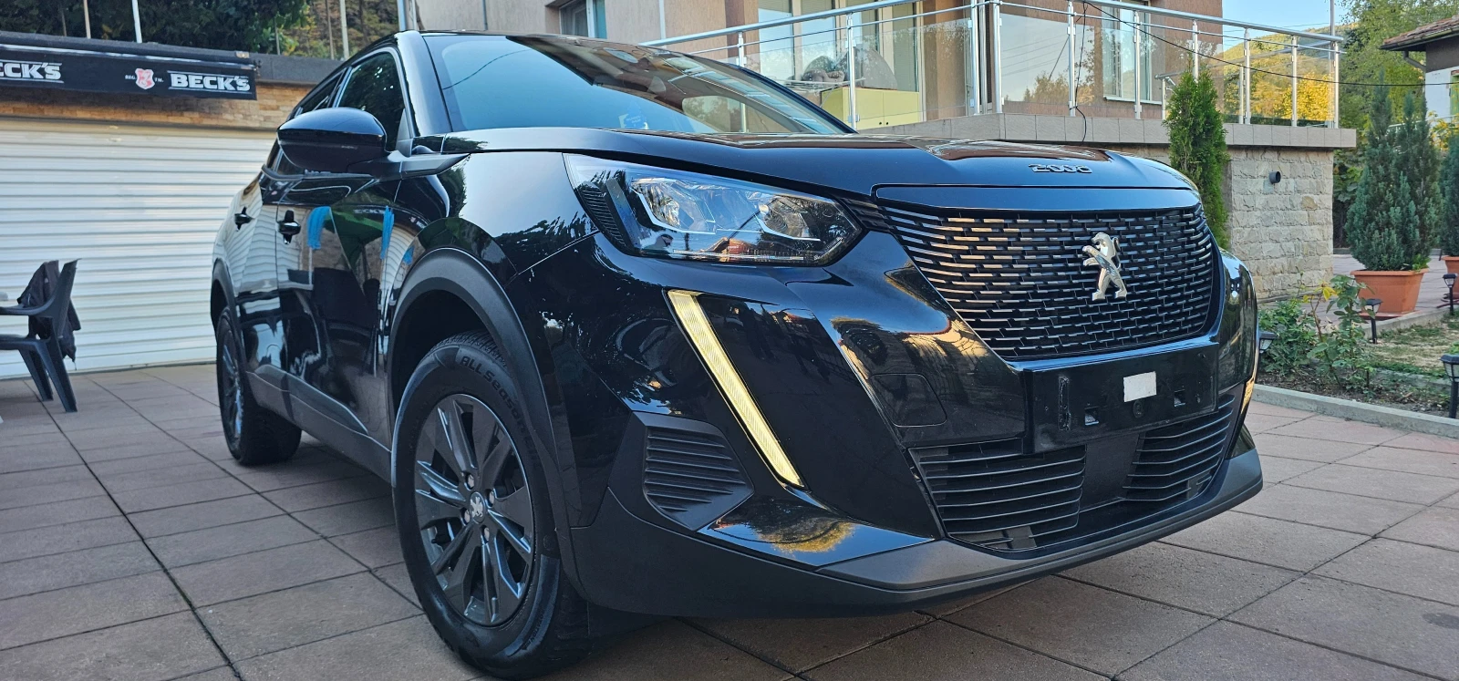 Peugeot 2008 PureTech 130 SUV EAT8 AUTOMAT