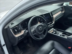 Volvo XC60 Momentum * 2 КЛЮЧА * ПАНОРАМА * ПОДГРЕВИ * CARFAX, снимка 6