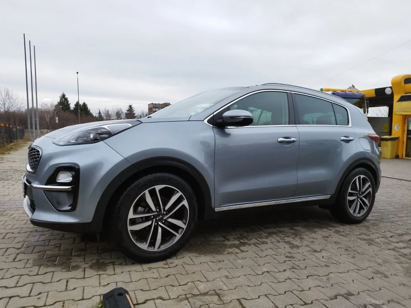 Kia Sportage, снимка 6 - Автомобили и джипове - 48383881