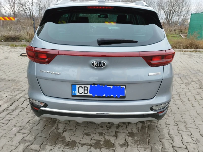 Kia Sportage, снимка 2 - Автомобили и джипове - 48383881