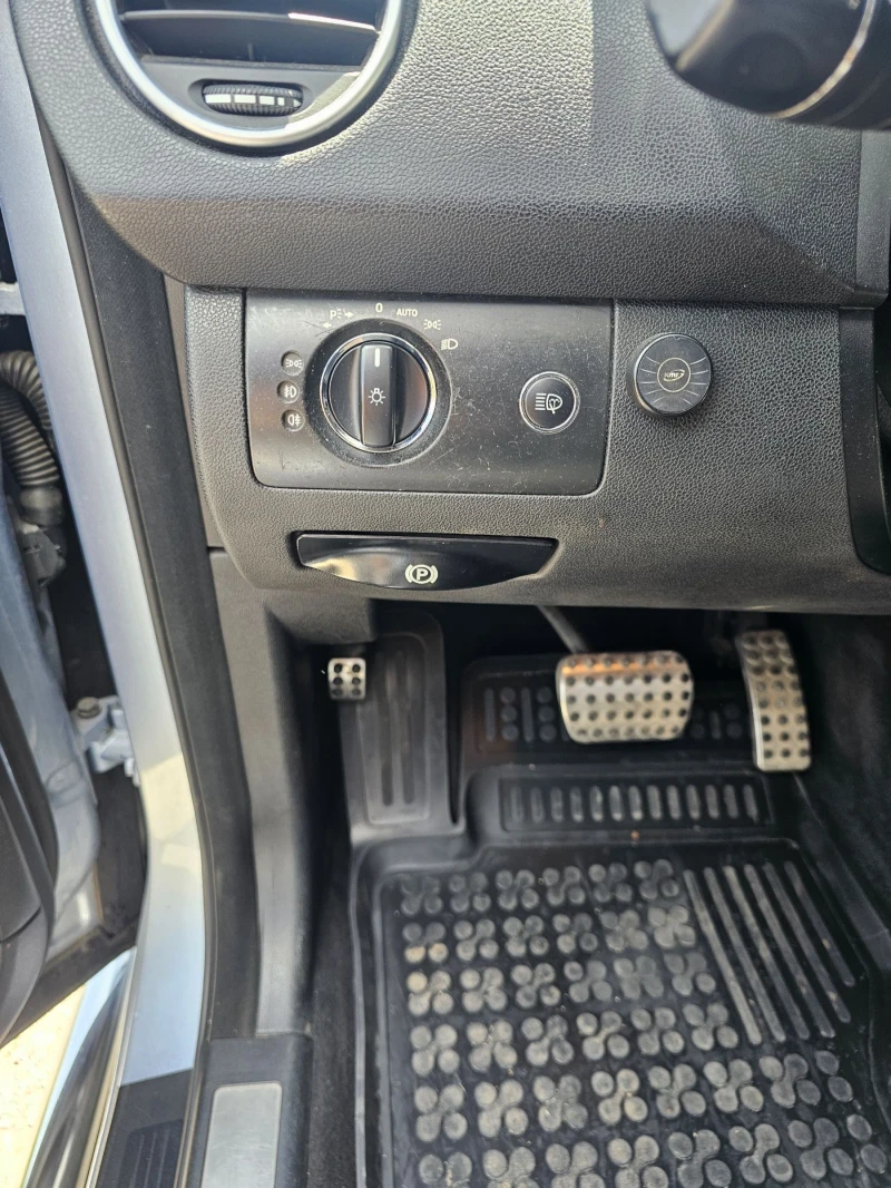 Mercedes-Benz ML 350 Газ-Бензин, снимка 10 - Автомобили и джипове - 51738692