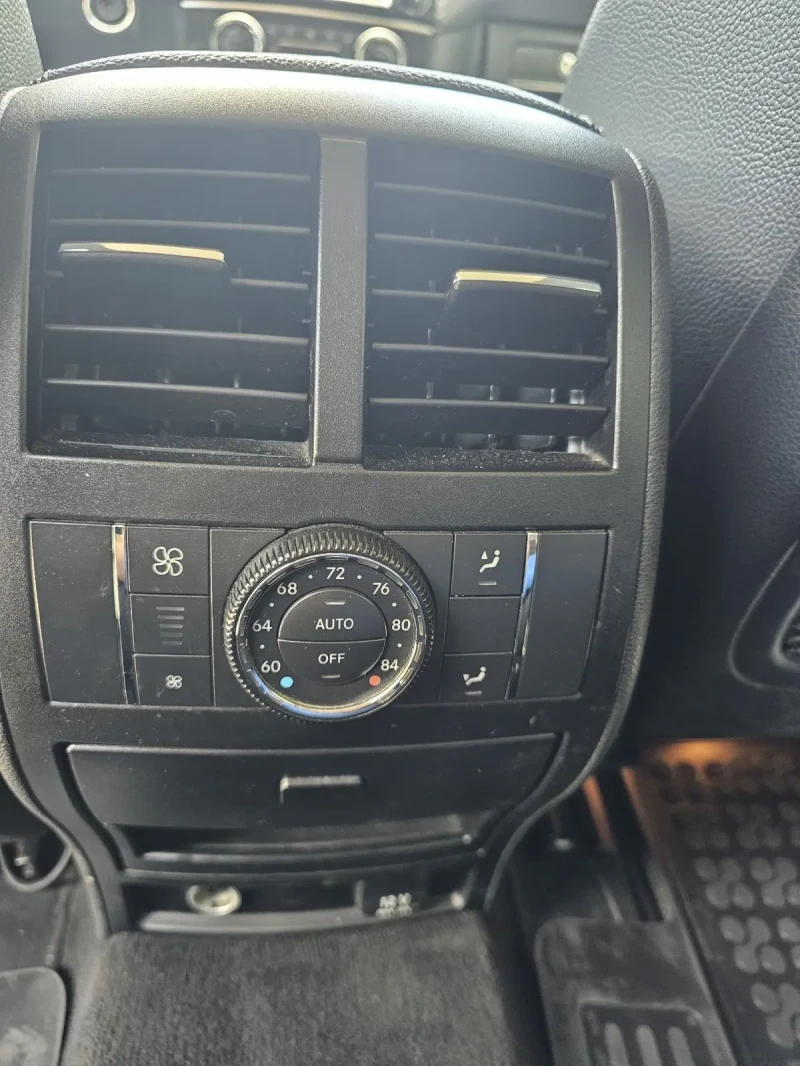 Mercedes-Benz ML 350 Газ-Бензин, снимка 4 - Автомобили и джипове - 51738692