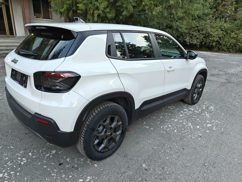 Jeep Avenger Longitude, снимка 6 - Автомобили и джипове - 52333346