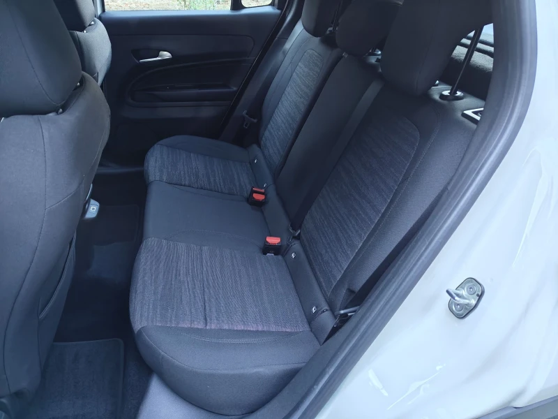 Jeep Avenger Longitude, снимка 11 - Автомобили и джипове - 52333346