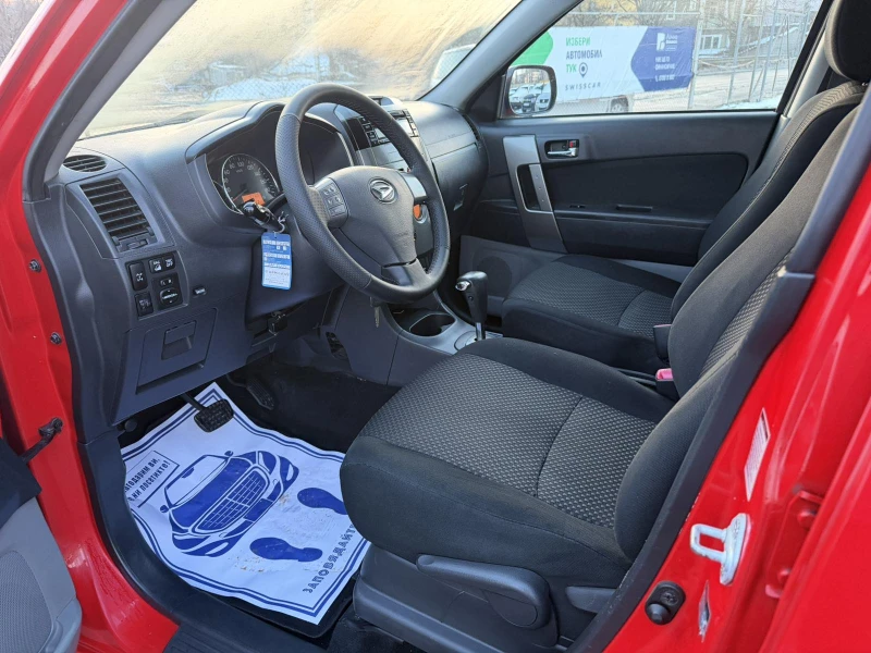 Daihatsu Terios 1.5 i 4x4, снимка 11 - Автомобили и джипове - 53339426
