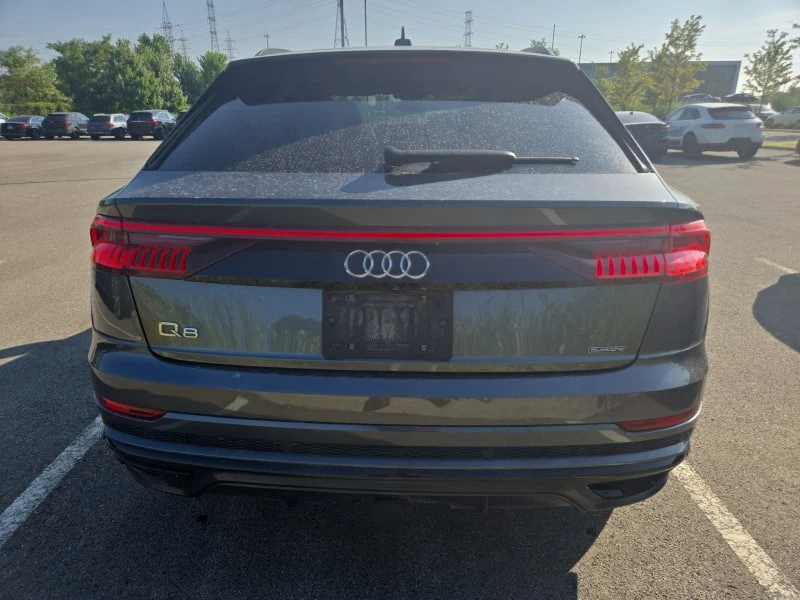 Audi Q8 * CARFAX * АВТО КРЕДИТ * ЦЕНА ДО БГ! - изображение 5