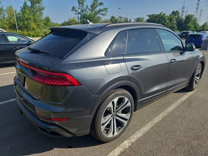 Audi Q8 * CARFAX * АВТО КРЕДИТ * ЦЕНА ДО БГ! - изображение 4