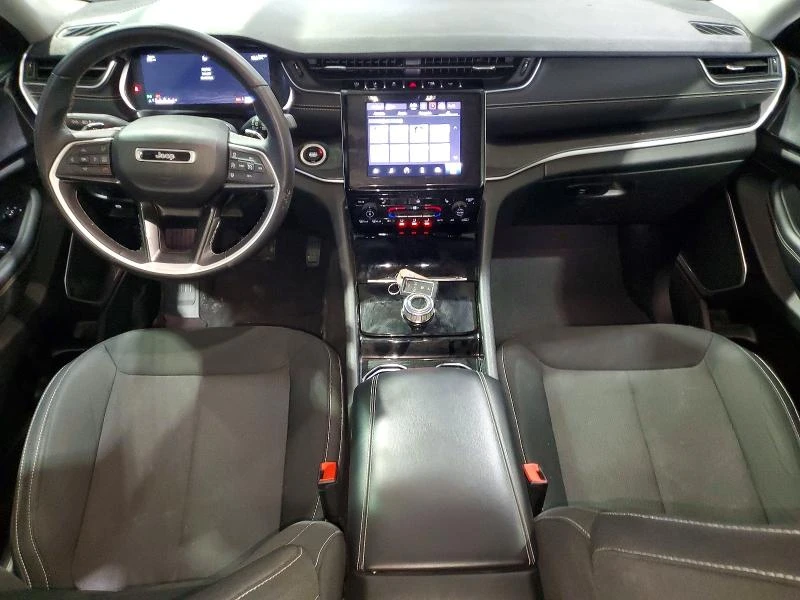 Jeep Grand cherokee Laredo, снимка 4 - Автомобили и джипове - 54042135