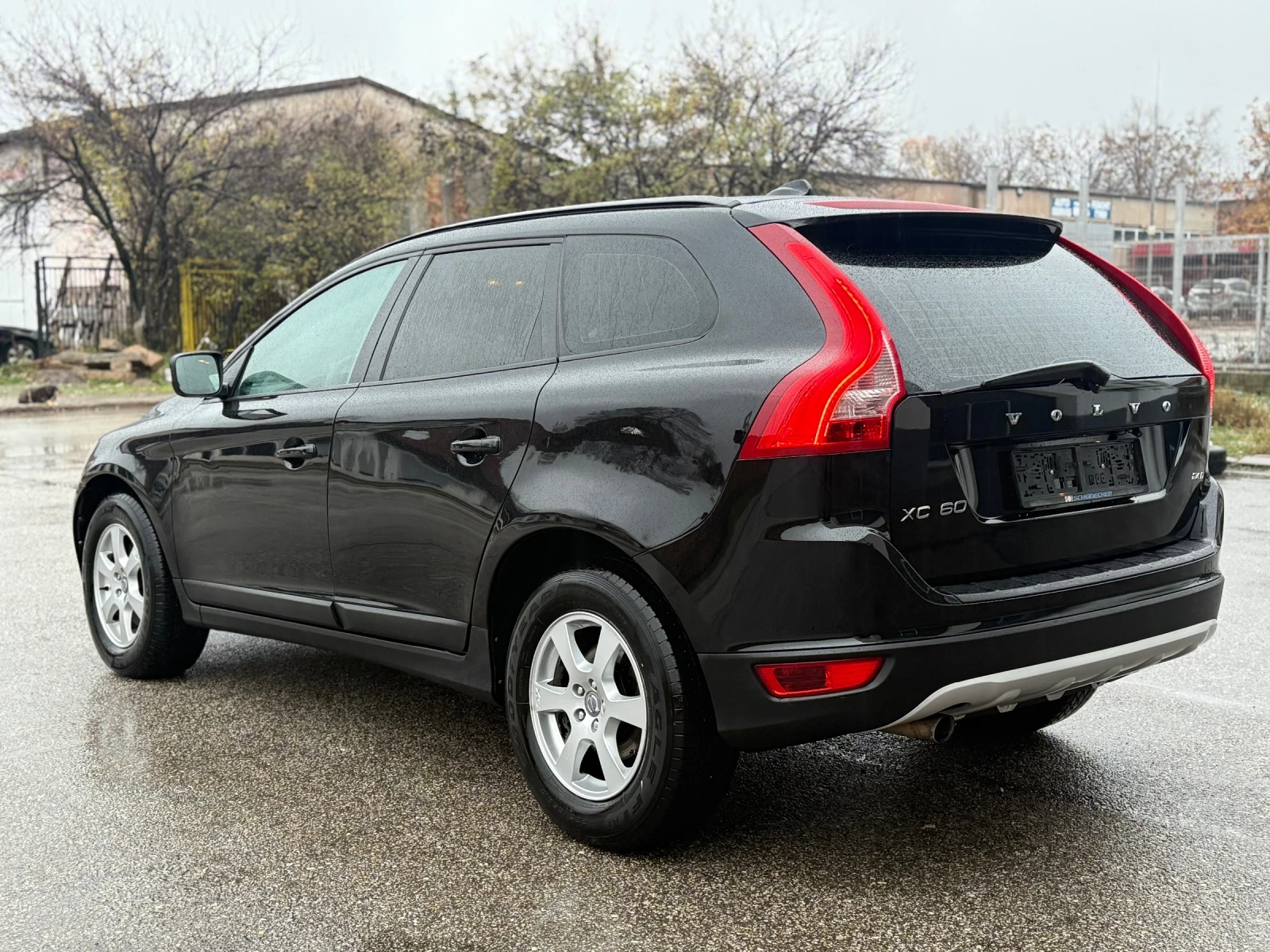 Volvo XC60 2.4D5 FWD - изображение 5