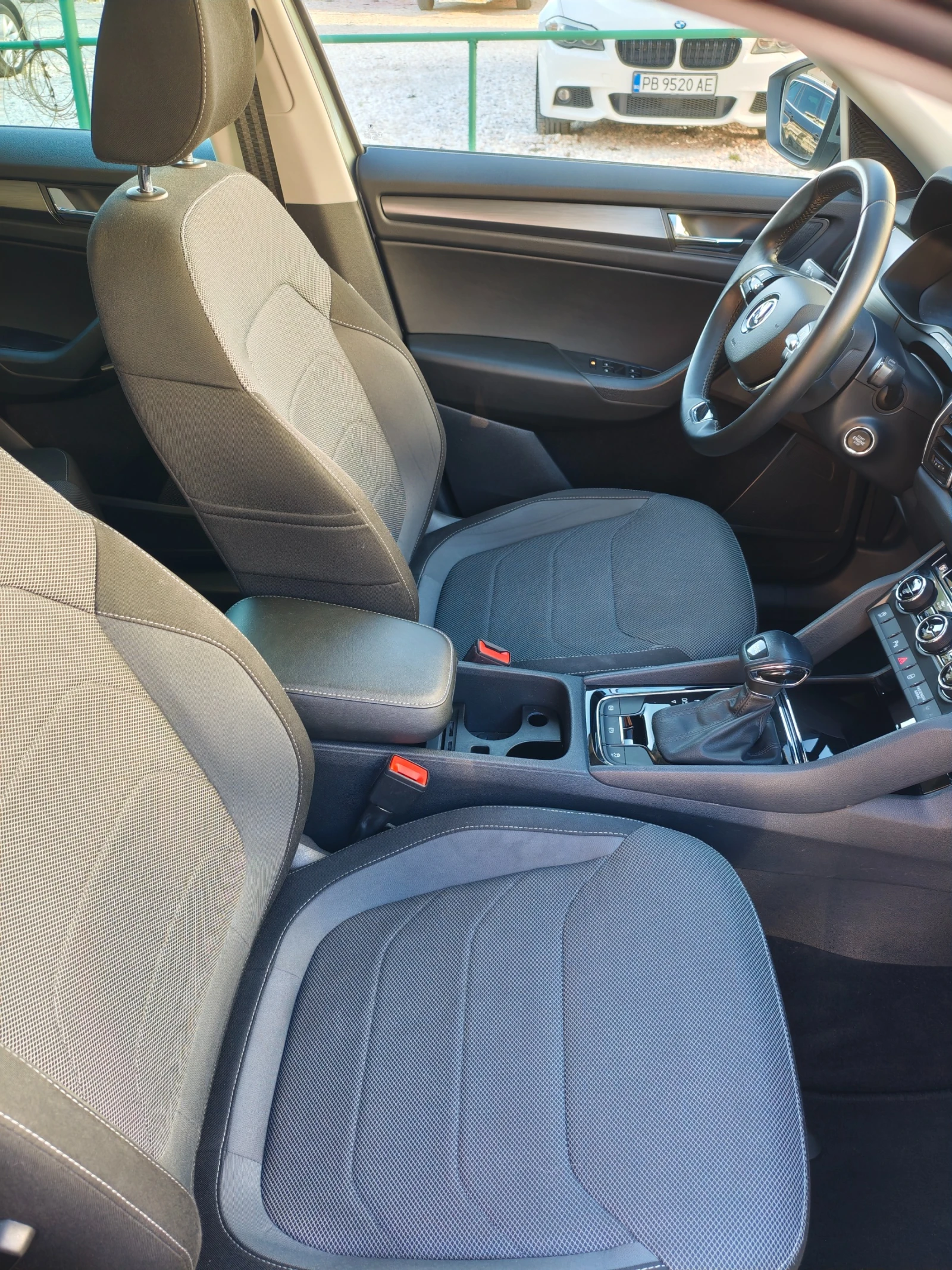 Skoda Kodiaq 2.0TDi 150к.с DSG Business, снимка 12 - Автомобили и джипове - 53494053