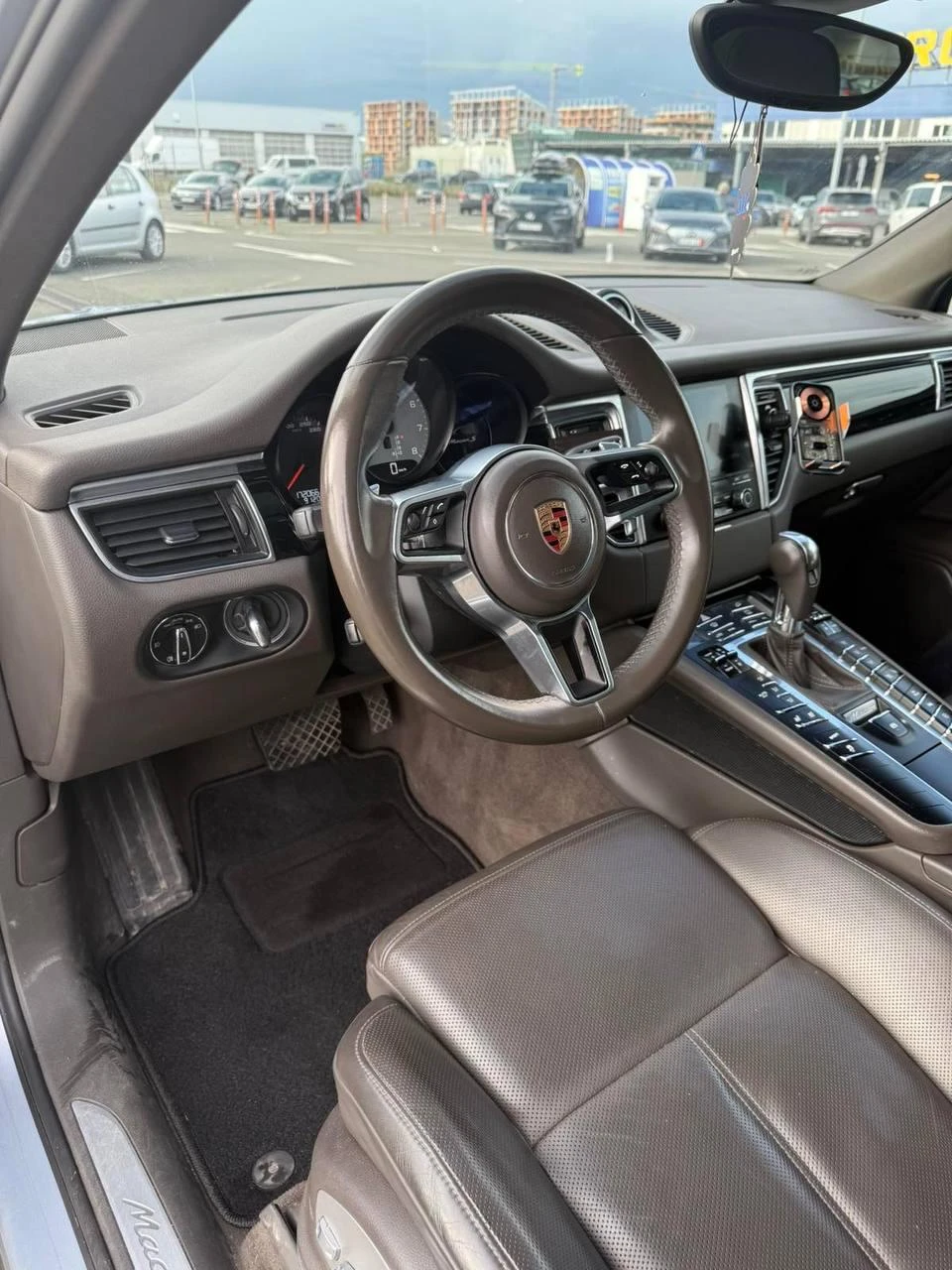 Porsche Macan S* BOSE* PANORAMA* ПОДГРЕВ* ОБУДХВАНЕ* CARPLAY* , снимка 12 - Автомобили и джипове - 54346070