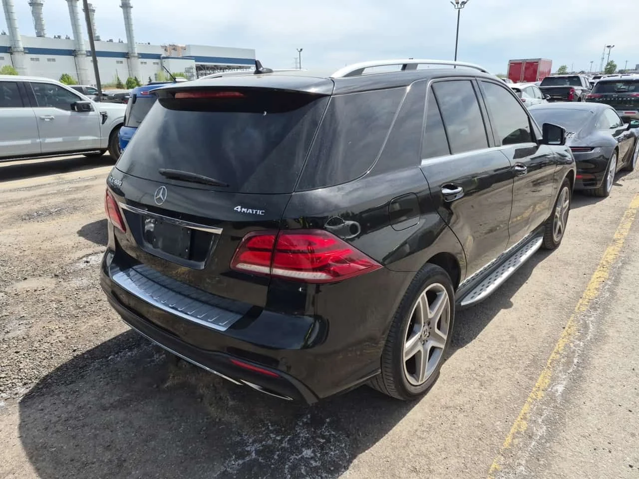 Mercedes-Benz GLE 400 H/K * ПОДГРЕВИ * ПАНО * KEYLESS * CARFAX, снимка 3 - Автомобили и джипове - 54624050