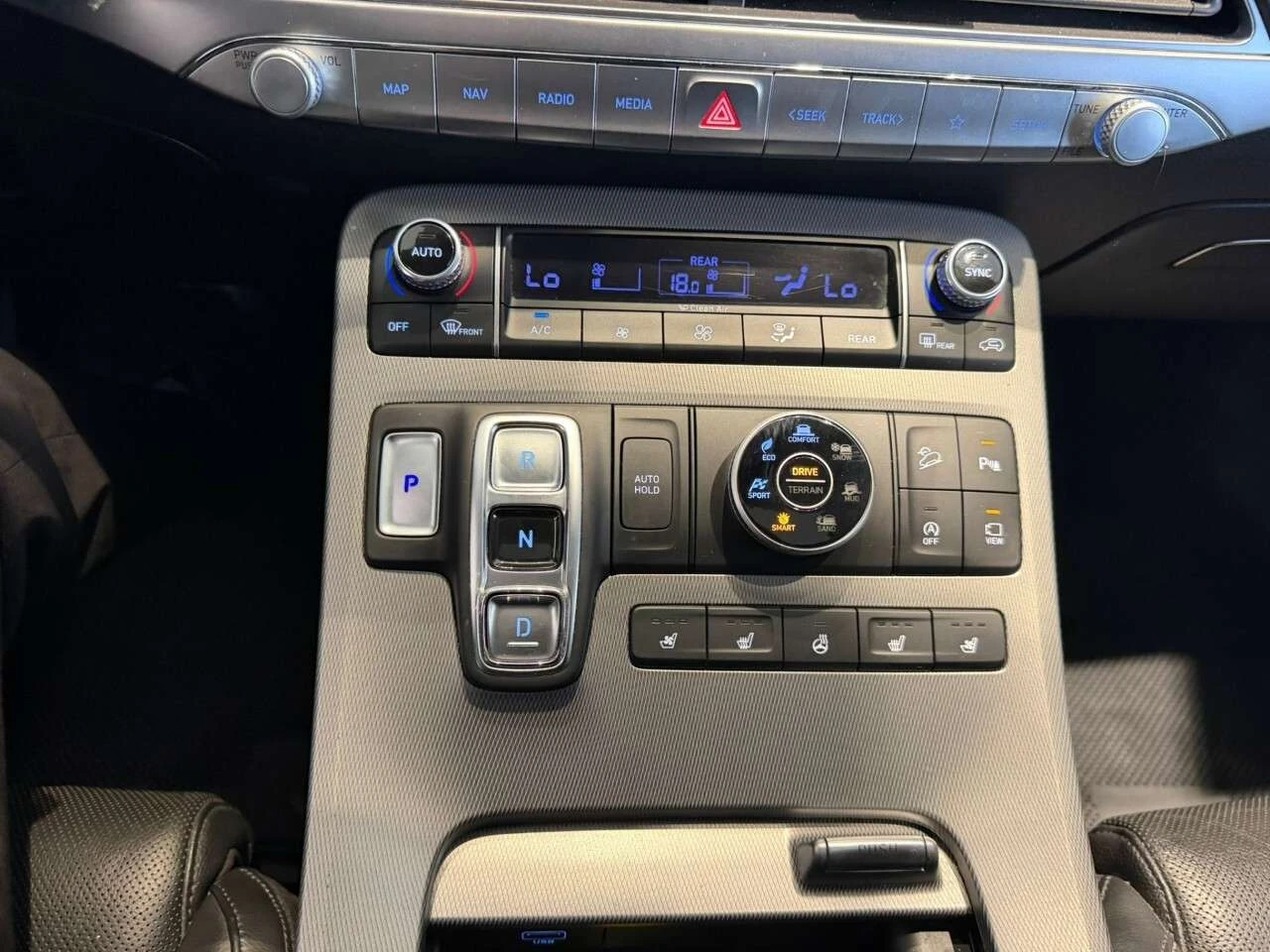Hyundai Palisade Luxury 8 МЕСТА, ЦЕНА ДО БГ, снимка 17 - Автомобили и джипове - 54947035