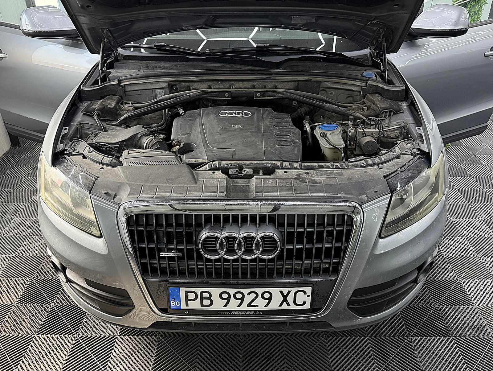 Audi Q5 2.0TDI/AVTOMAT/СОБСТВЕН ЛИЗИНГ, снимка 14 - Автомобили и джипове - 56003451