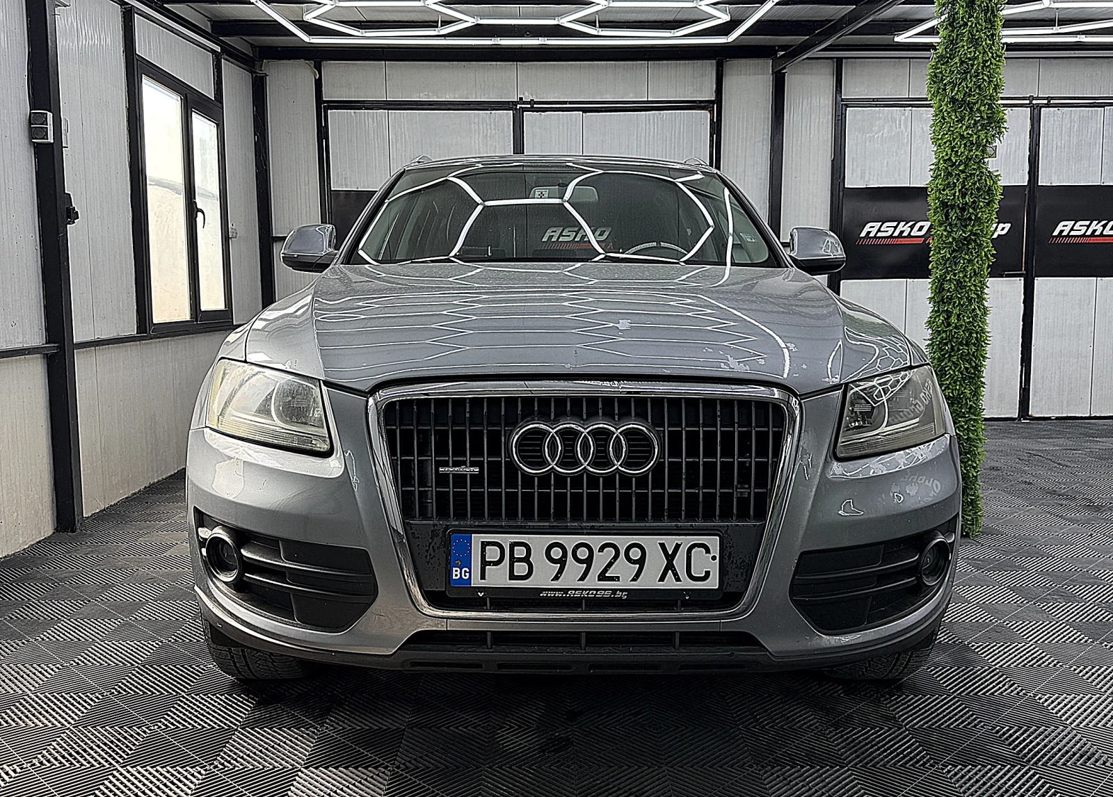 Audi Q5 2.0TDI/AVTOMAT/СОБСТВЕН ЛИЗИНГ, снимка 2 - Автомобили и джипове - 56003451