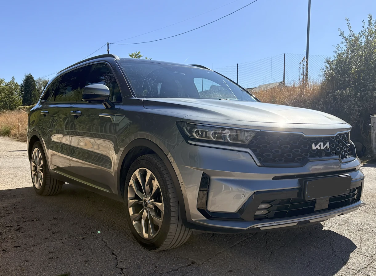 Kia Sorento AWD, снимка 3 - Автомобили и джипове - 56186311