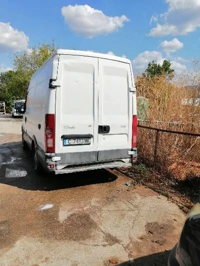 Iveco 35s11 Хладилен, снимка 2 - Бусове и автобуси - 53712108