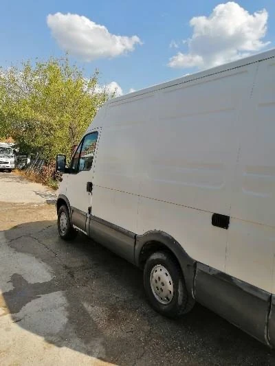 Iveco 35s11 Хладилен, снимка 3 - Бусове и автобуси - 53712108
